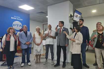 24 Mayıs, Samokov ve Bulgaristan’ın diğer bölgelerinden “Geleneksel Bulgar Nakışları ve Yöresel Kıyafetler” temalı sergiyle Ankara’da kutlandı.